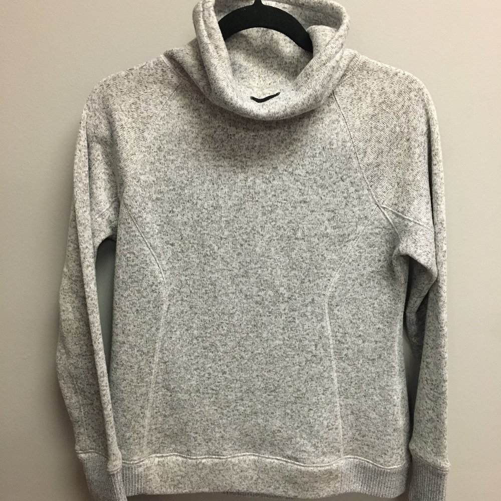 Tek Gear Women's Pullover Sweater - Size M